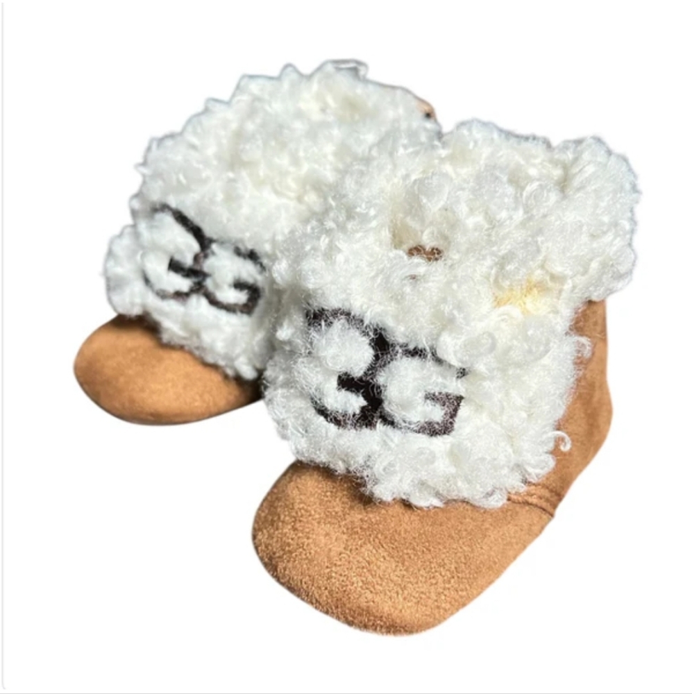New I Mini Ugg Bootie Ugg Size 2/3 6-12 months